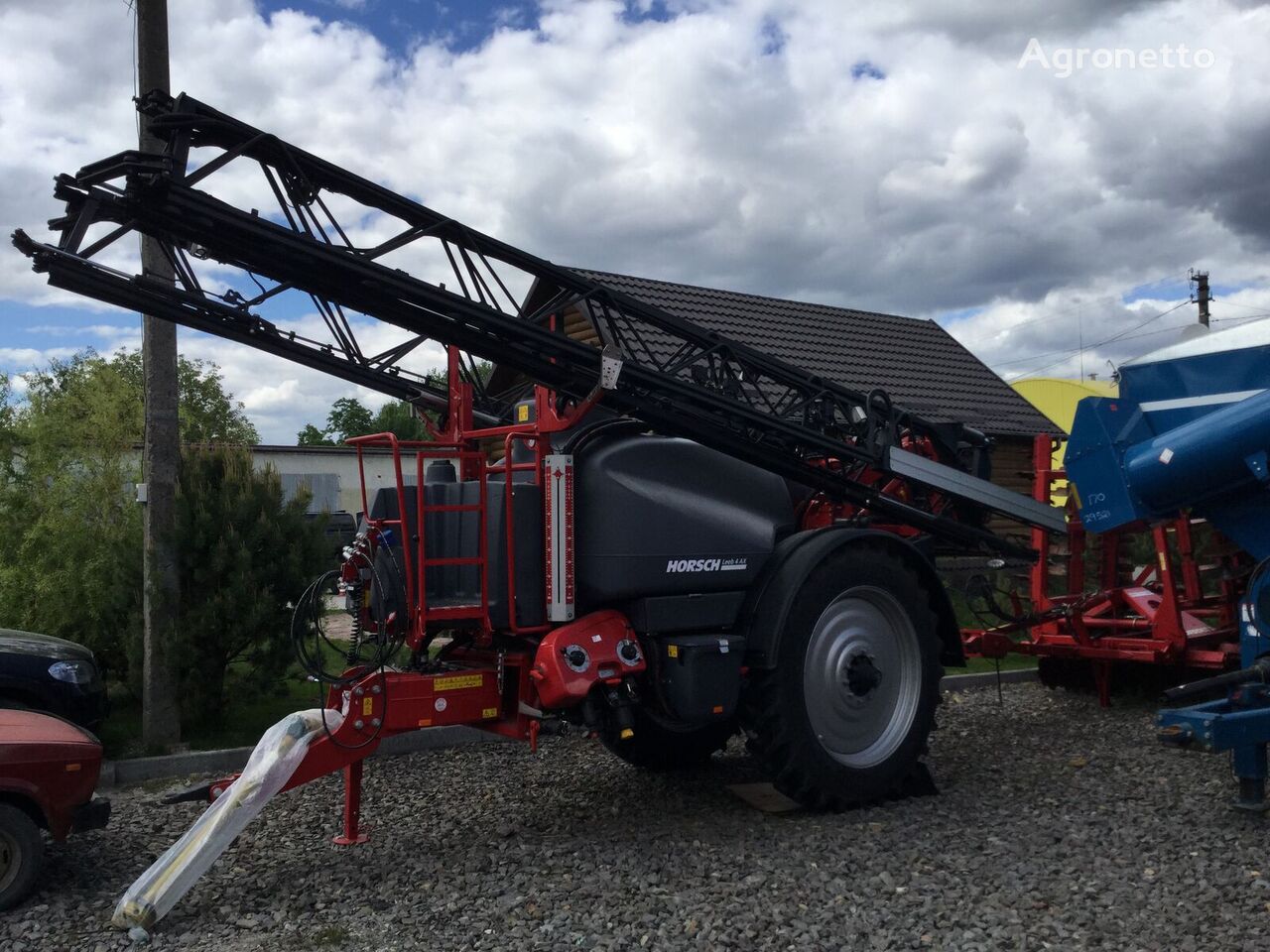 новий обприскувач причіпний Horsch Leeb 4 AX