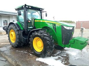 трактор колесный John Deere 8320R