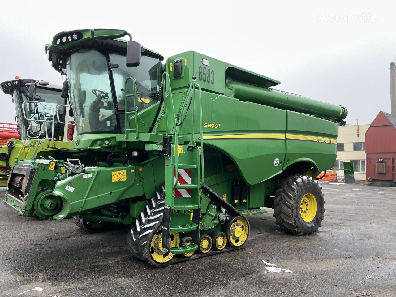 зерноуборочный комбайн John Deere S690i ProDrive