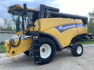 зернозбиральний комбайн New Holland CX 5080